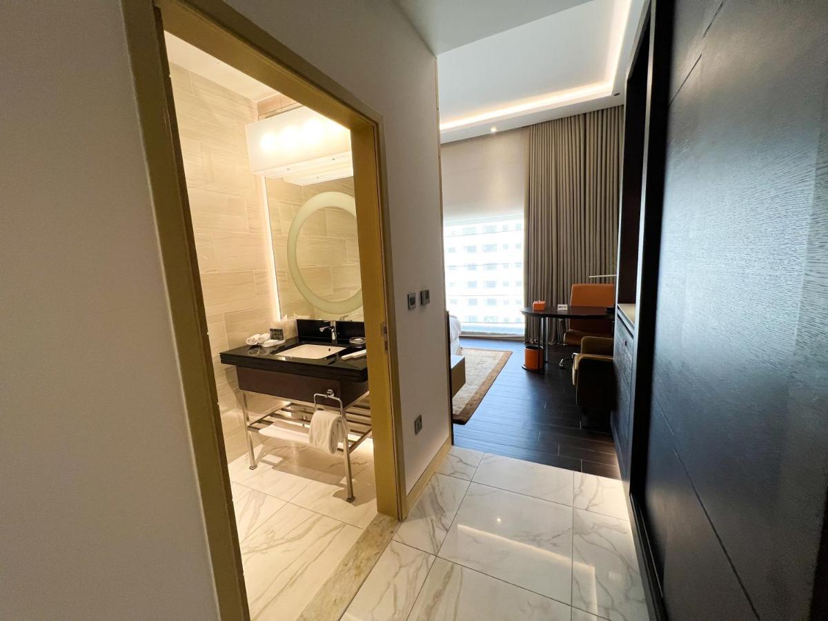 Grayton Hotel By Blazon Hotels Dubai Exterior foto